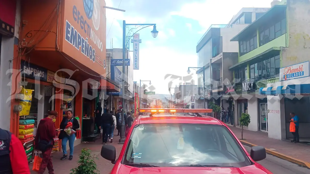 INCENDIO EN CASA HABITACIÓN POR UNA VELA 8 8.