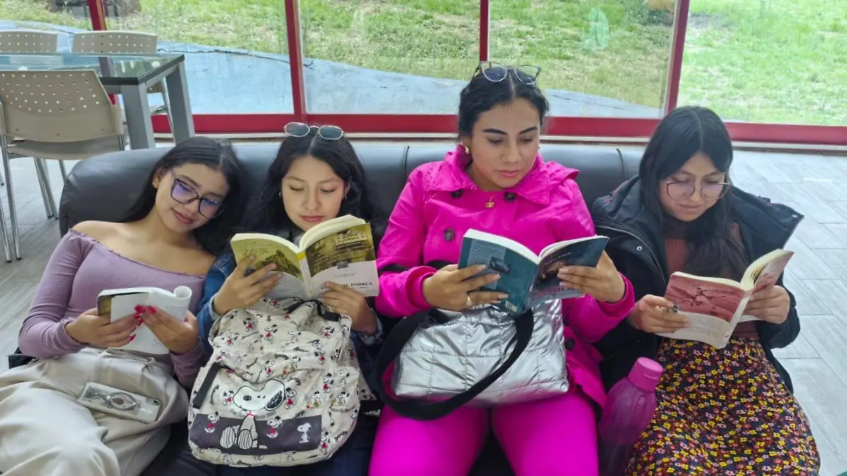 SALA DE LECTURA UATX