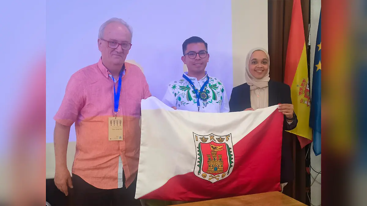 profesor de Calpulalpan becado (2) 2.