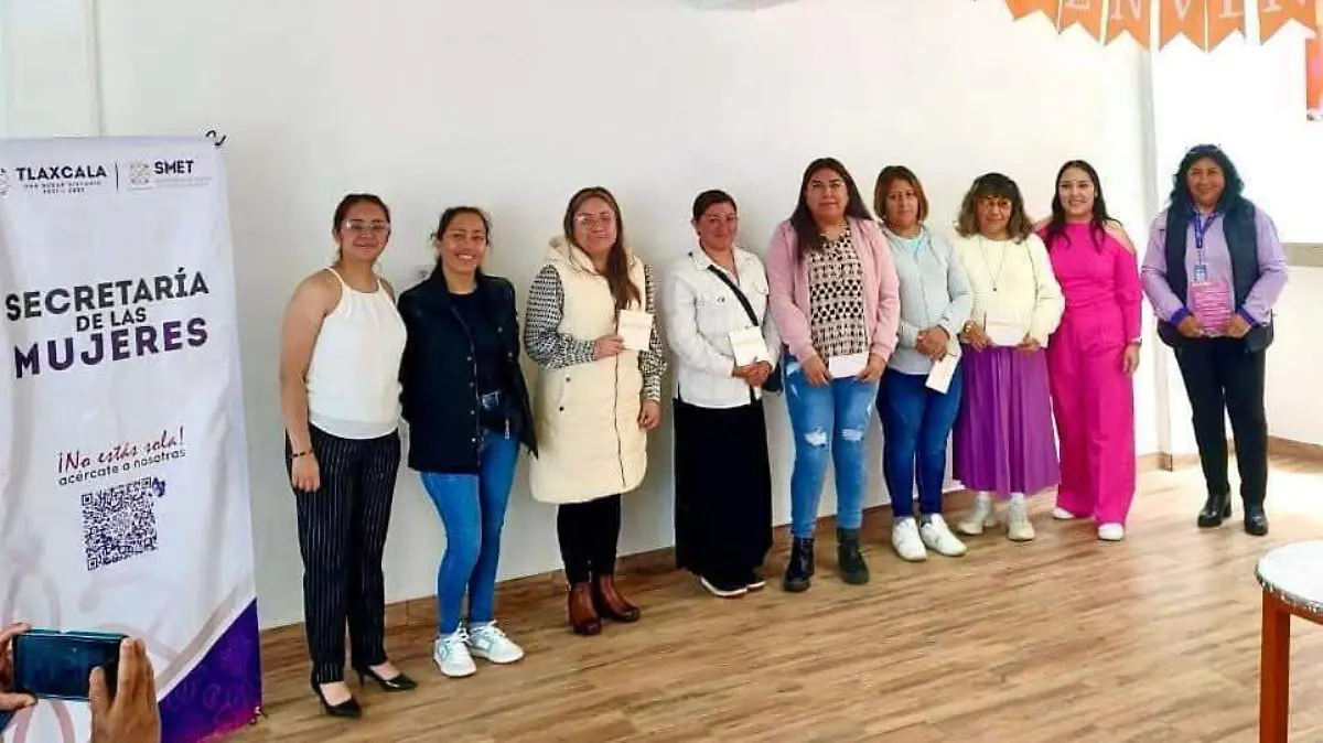 SMET Fortalece red de atenciones a mujeres con 20 "Centros Libres"  2