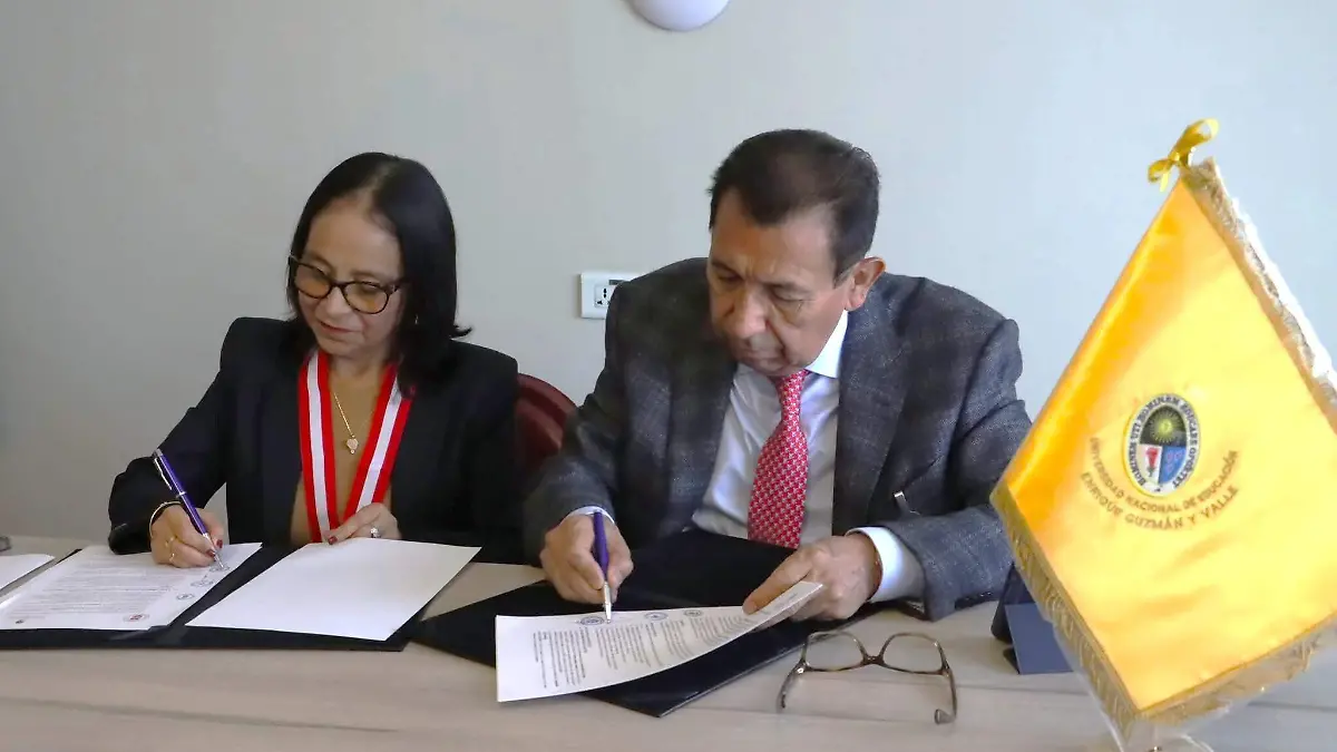 UATX Y UNE ACUERDO COLABORACIÓN