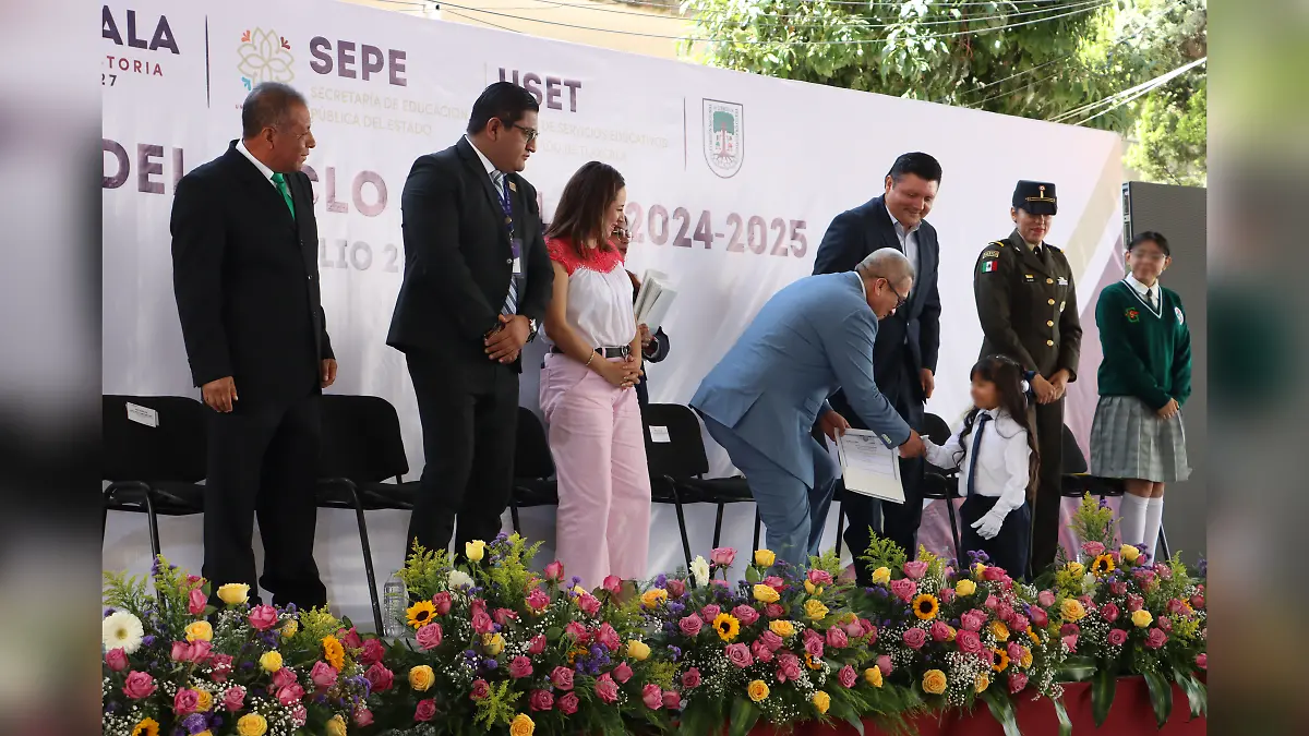 clausura ciclo escolar 2024-2025 (3) 3
