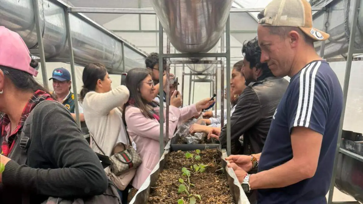 Tlaxcala lleva modelo de autoficiencia alimentaria a Colombia