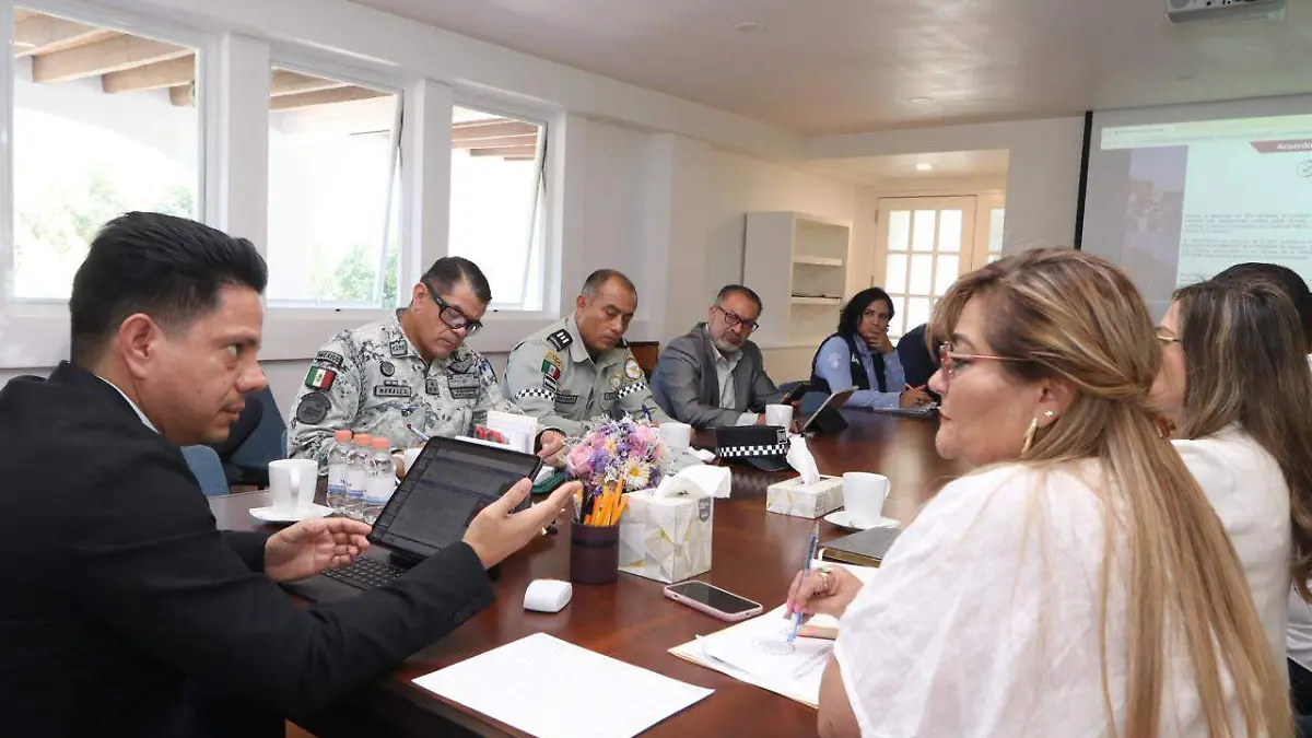 reunión en contra de la tala clandestina (1).