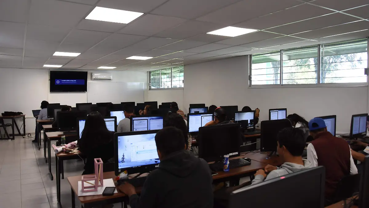 UNIVERSIDADES (2)