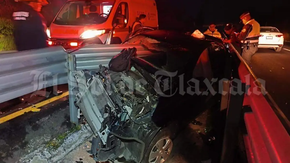 Sufre David N. aparatoso accidente en Tizatlán 
