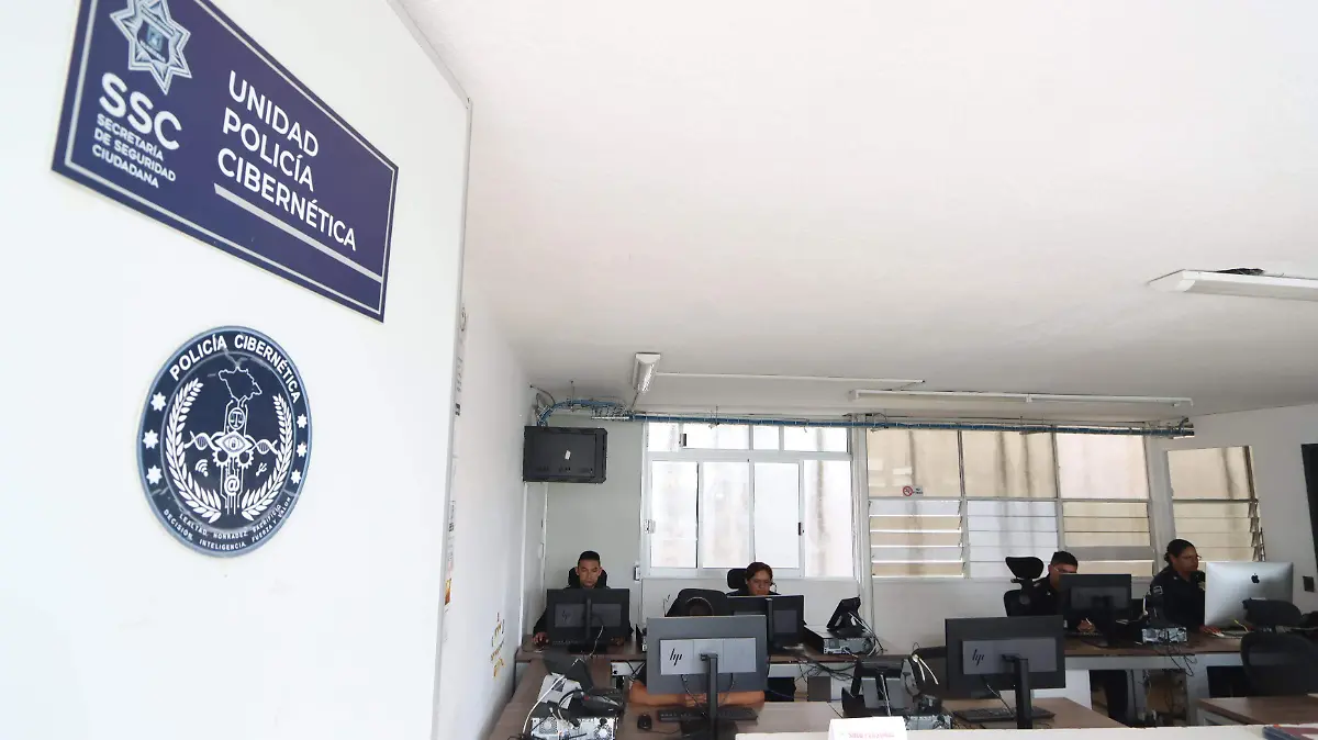 POLICÍA CIBERNÉTICA (2)