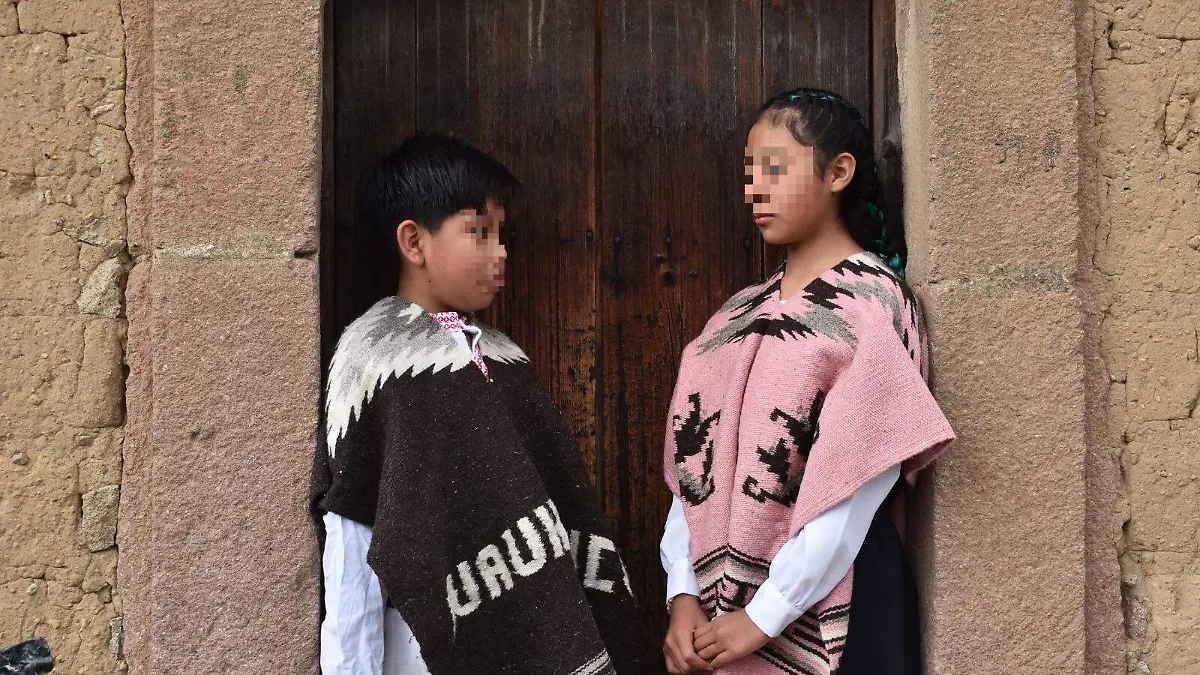 Comunidades indígenas enfrentan el reto tecnológico para preservar su lengua y tradiciones
 