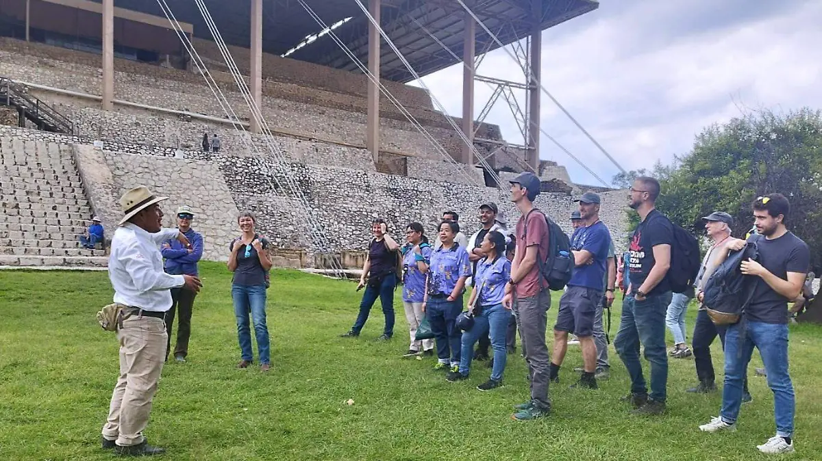 VISITANTES EXTRANJEROS SIMPOSIO LUCIERNAGAS