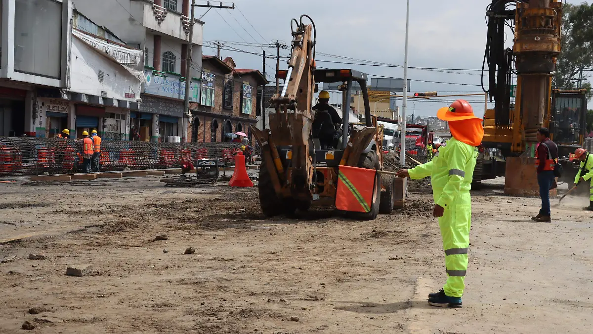 BANDERAZO INICIO OBRA 6