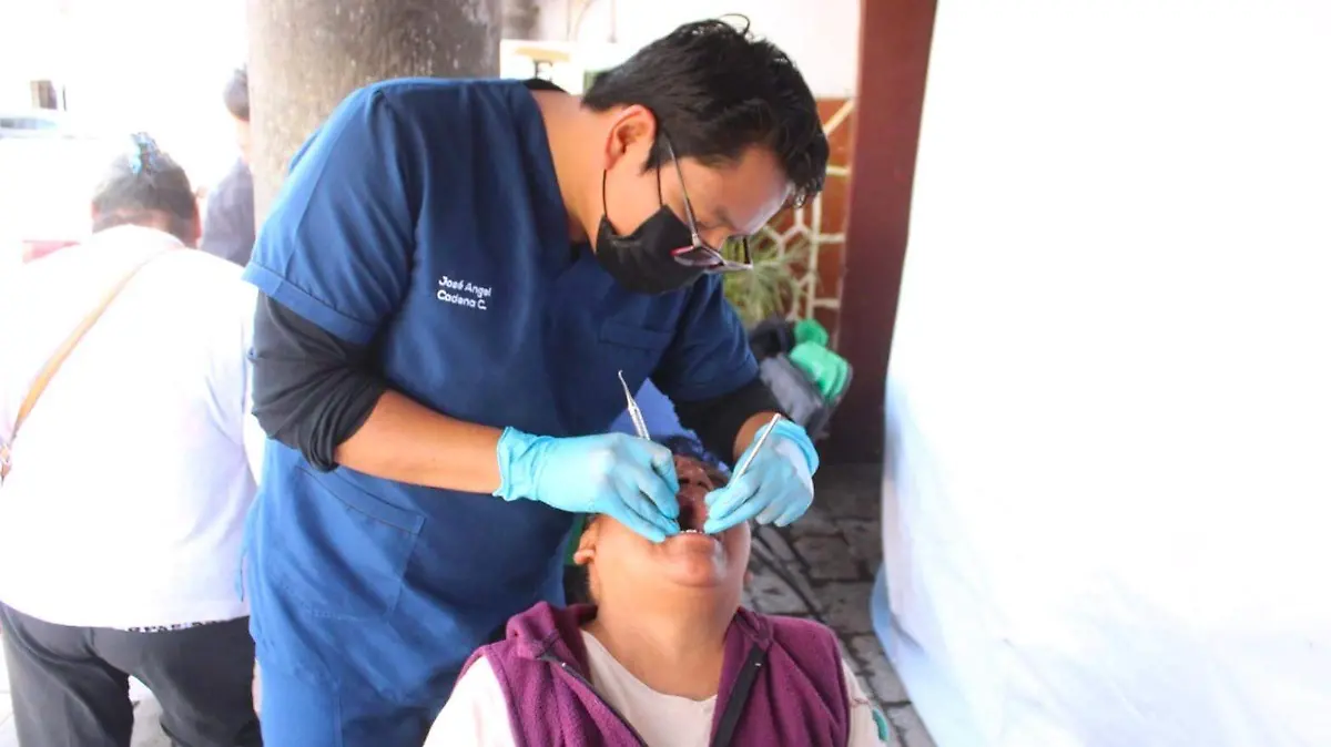 SERVICIOS DE SALUD - LA UNIVERSIDAD CONTIGO UATX