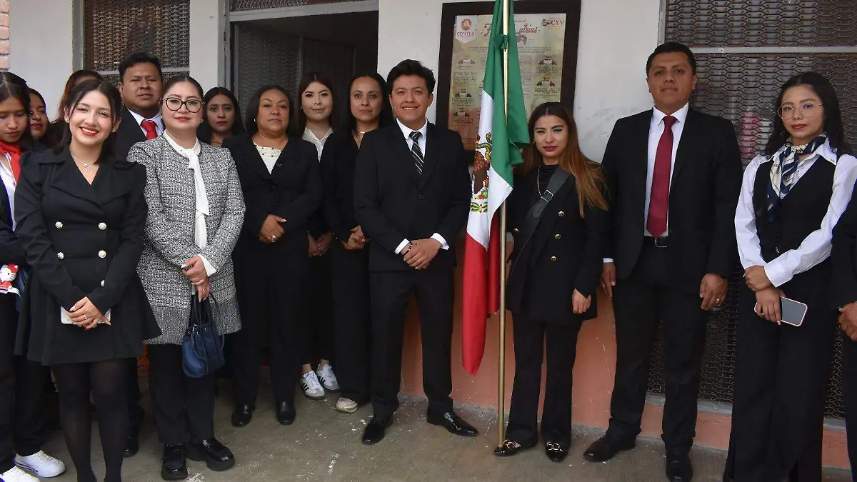 Colocan bando solemne en Contla para dar inicio a las fiestas patrias 3