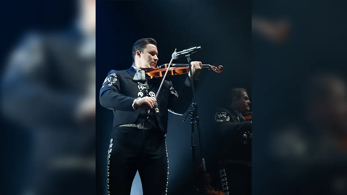 MARIACHI (2) 2.