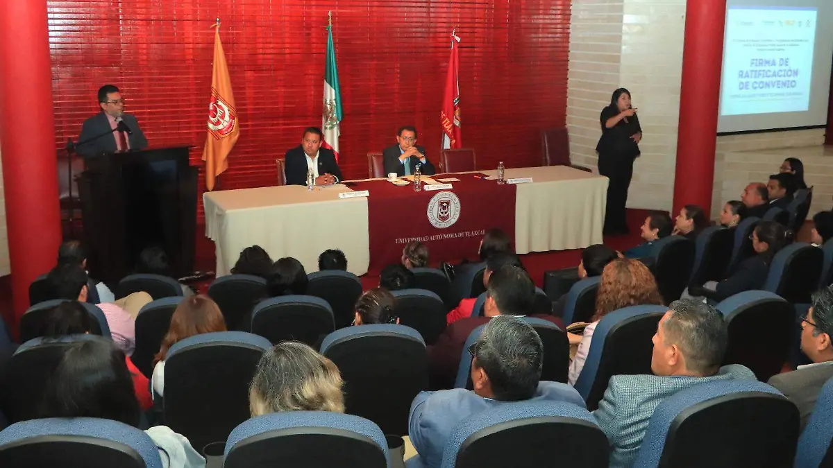 DIRECTOR CIENCIAS DESARROLLO HUMANO UATX