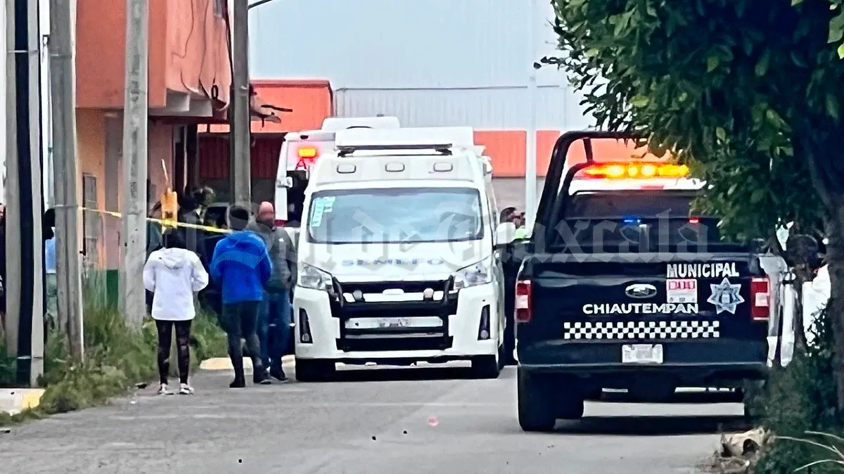 Muere-joven-de-23-años-de-edad-dentro-de-un-vehículo-particular-(2)