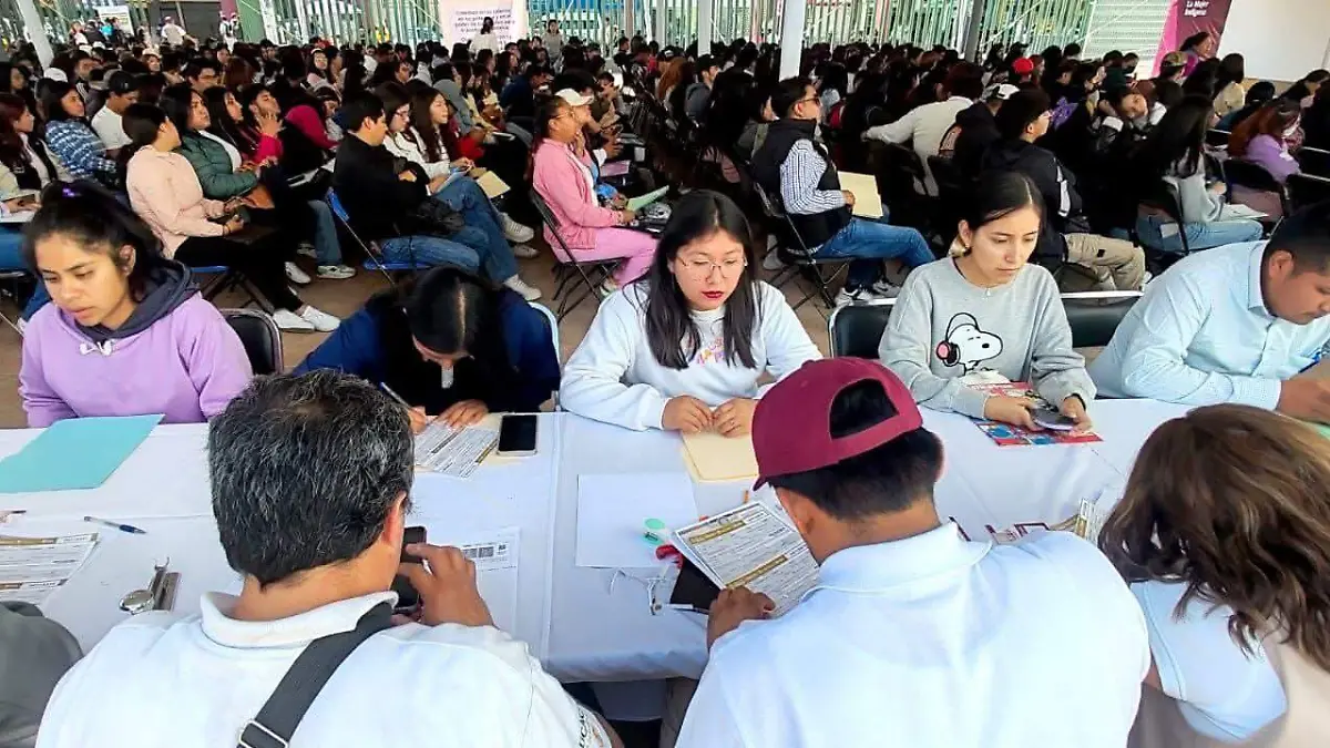 ALUMNOS UNIVERSITARIOS - BECA JÓVENES