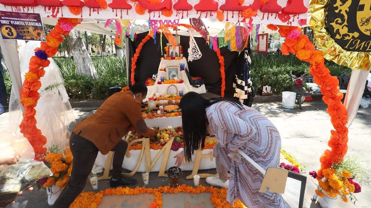 ELEMENTOS TRADICIONALES OFRENDAS