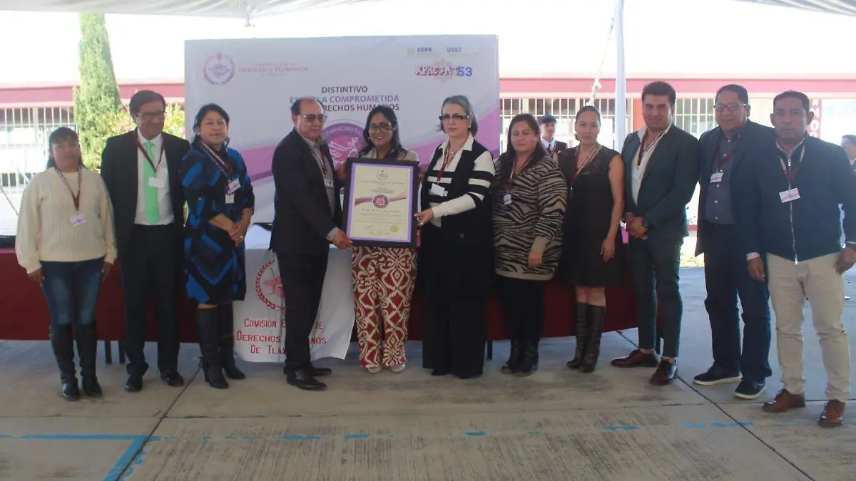 RASGOS A EVALUAR - DISTINTIVO CEDHT 