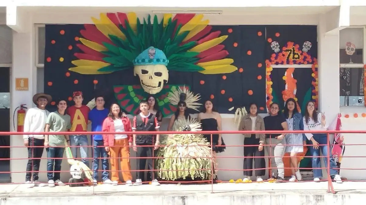 FILOSOFÍA Y LETRAS UATX 