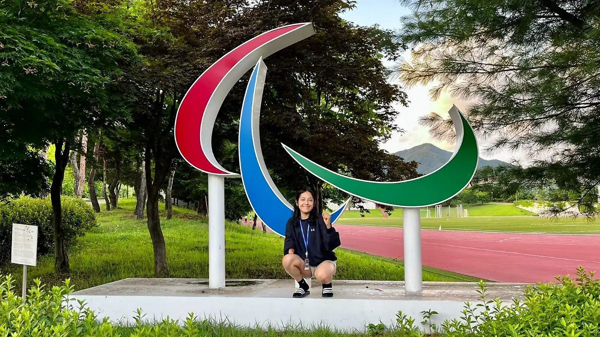 LA JOVEN DE PAPALOTLA EJEMPLAR LUPITA ROJAS SAUCEDO