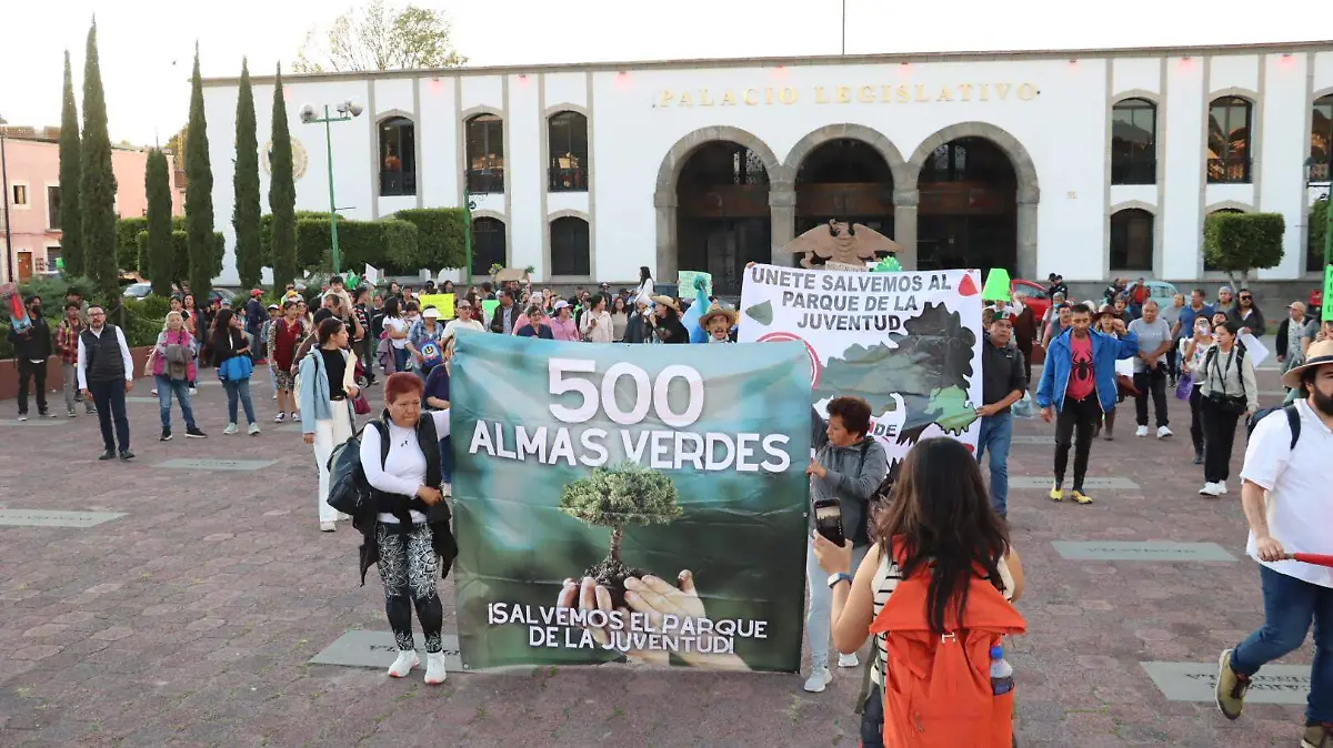 DEFENSA PARQUE DE LA JUVENTUD 6