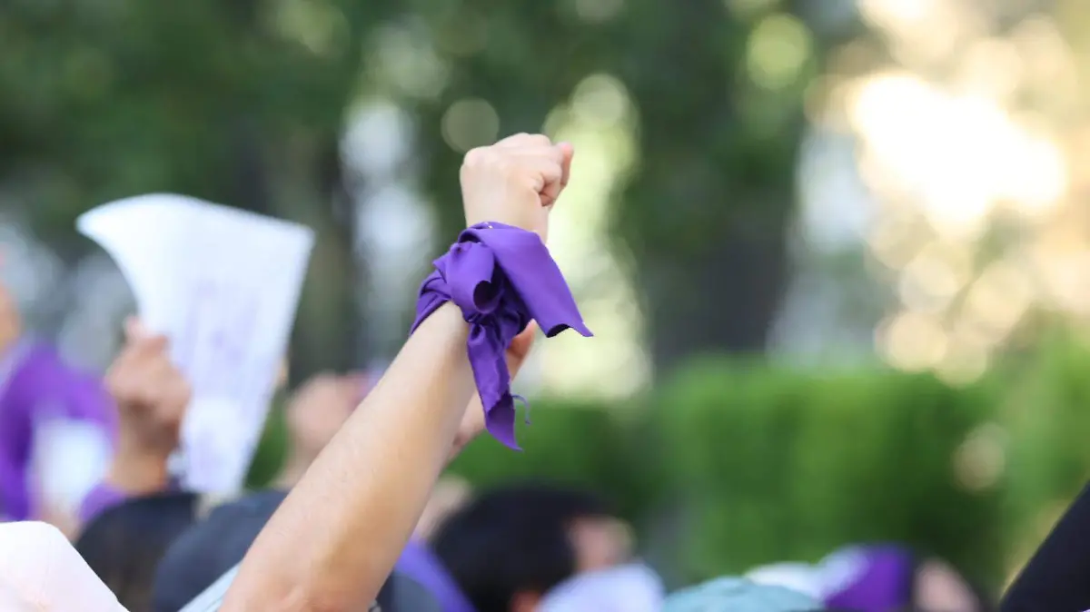 MOVIMIENTO MUJERES 1