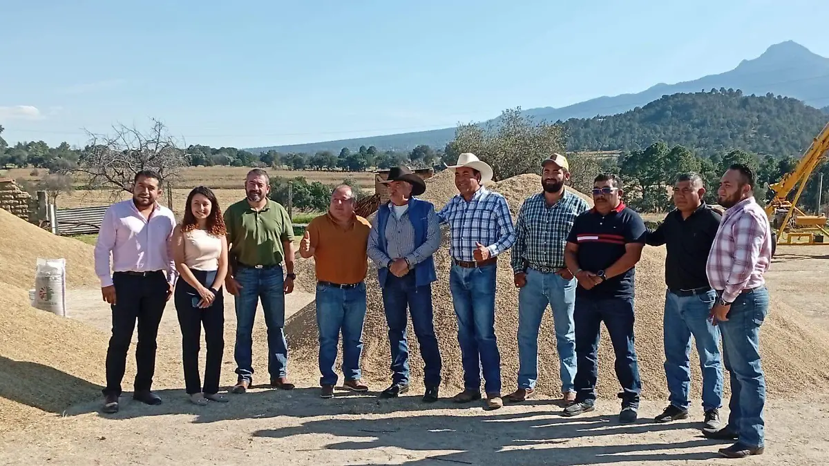 De la Peña recorre los municipios Tepeyanco y Sanctórum 1