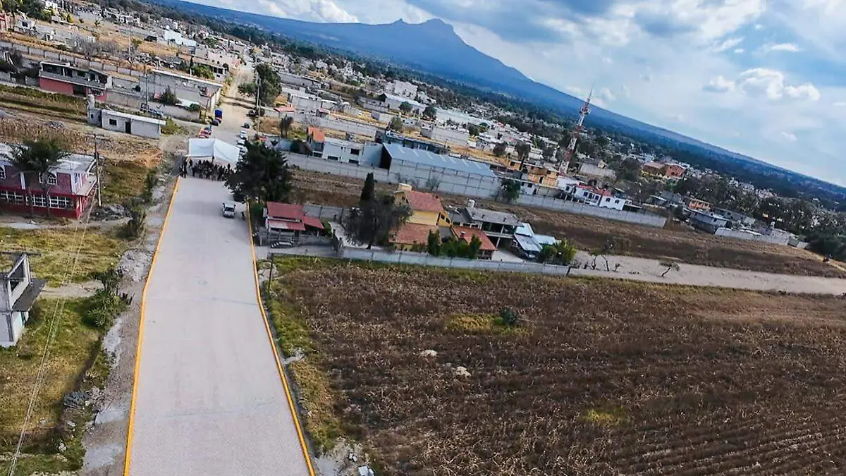Fortalecen calidad de vida para familias de Cuahuixmatlac (2)