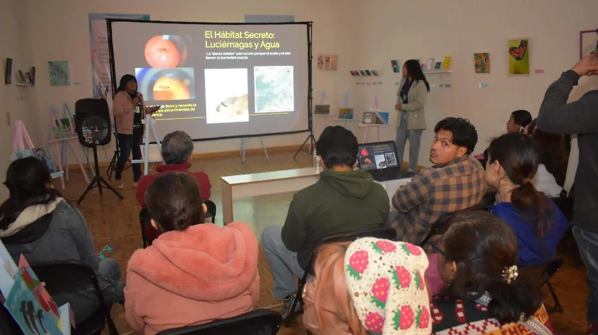 Familias se sumergen en la ciencia en la Noche de las Estrellas