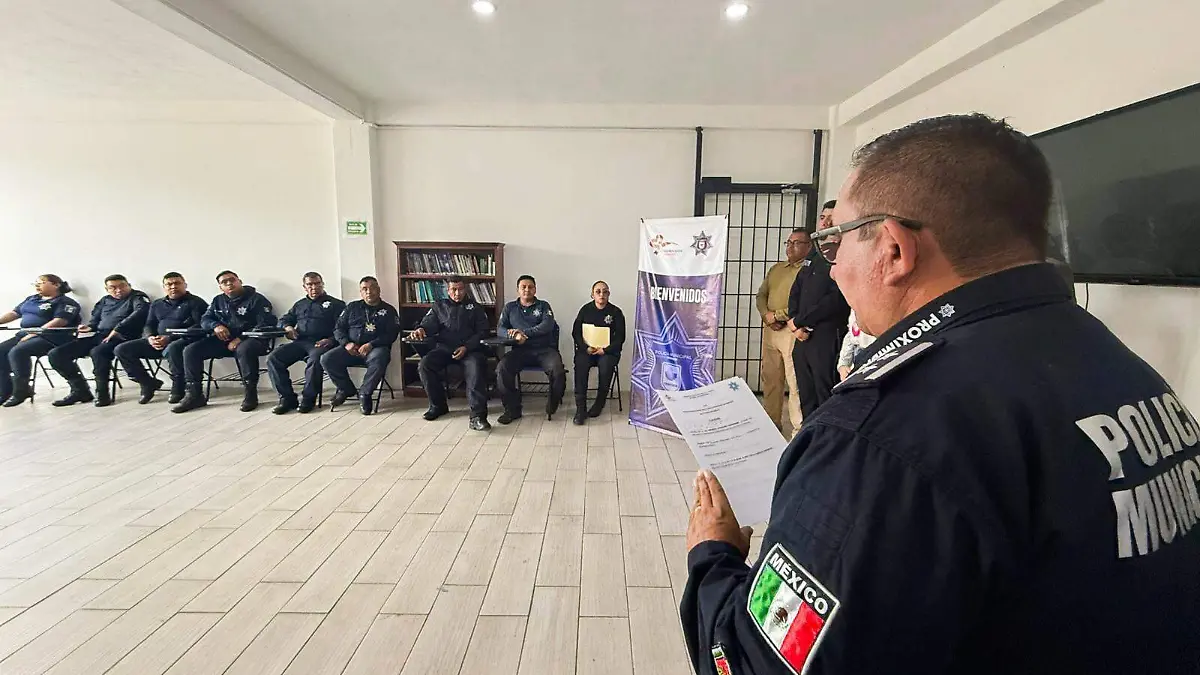 Capacitan a policías de Chiautempan (1)