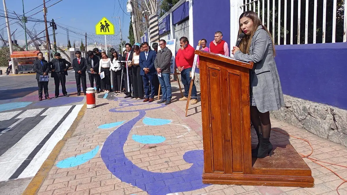 Inauguran paso peatonal de urbanismo táctico (4)