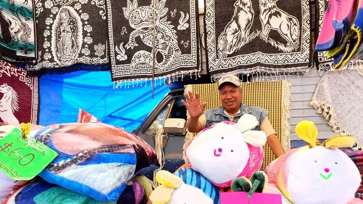 Cierra este domingo el Tianguis Artesanal y Textil La Guadalupana en Ixcotla 4