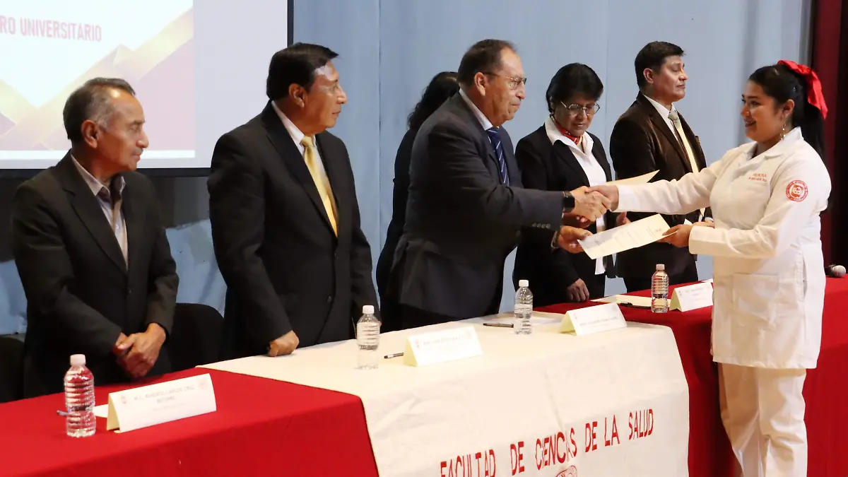 ALUMNOS TITULACIÓN 4