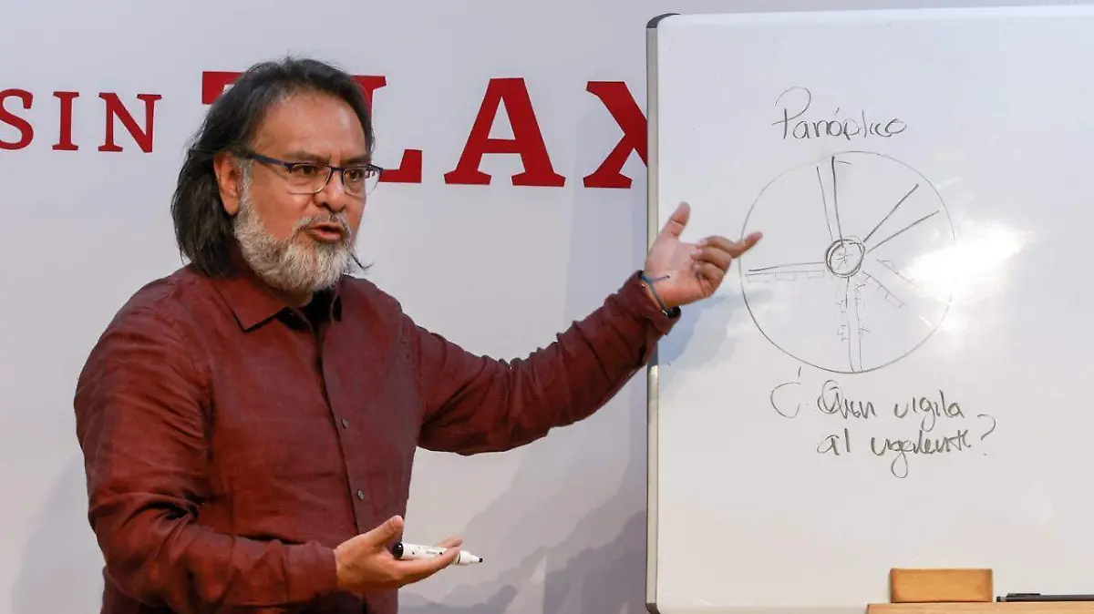 Periodistas tlaxcaltecas participan en taller  (6)