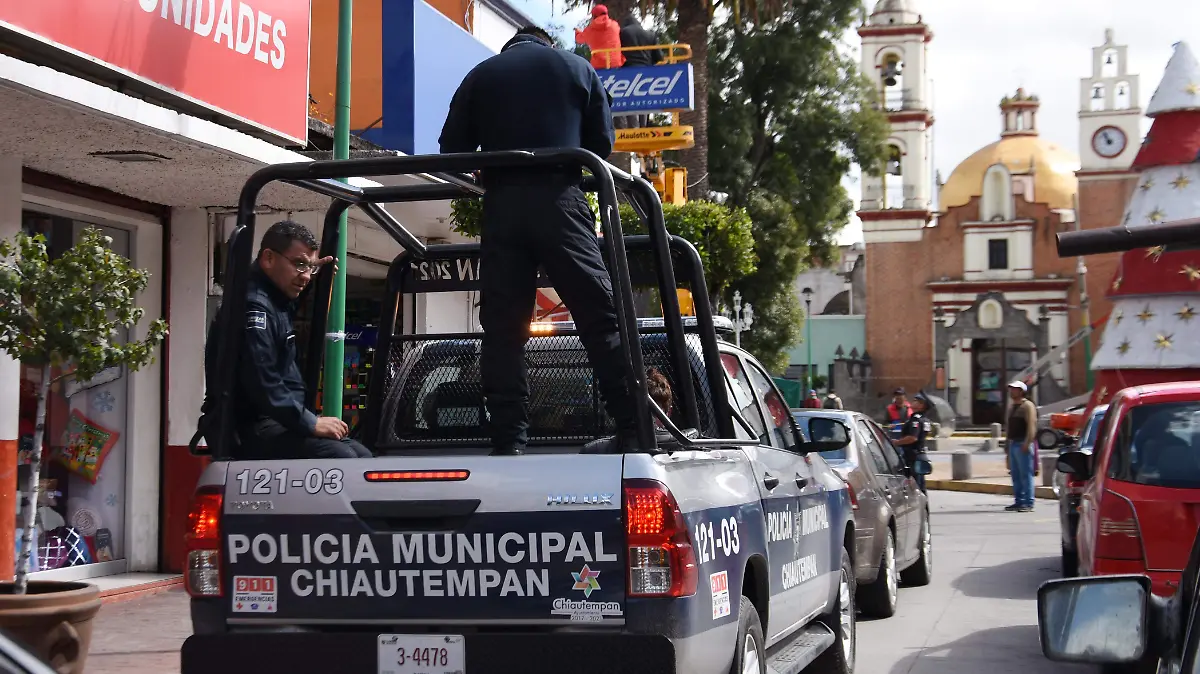 POLICÍA (1)