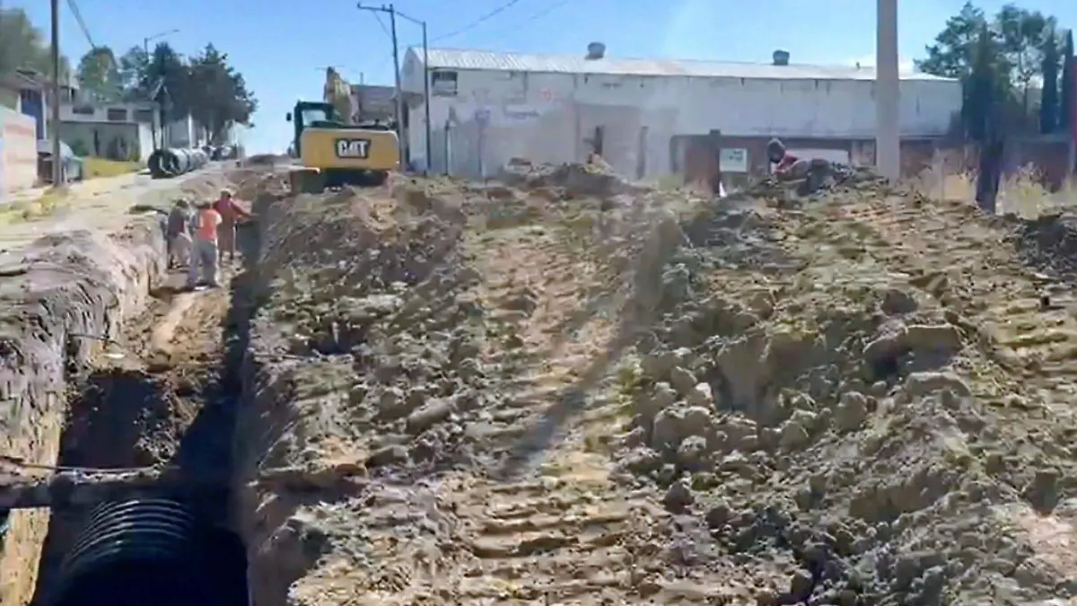 Vecinos de Santa Úrsula frenan obra de Apizaco