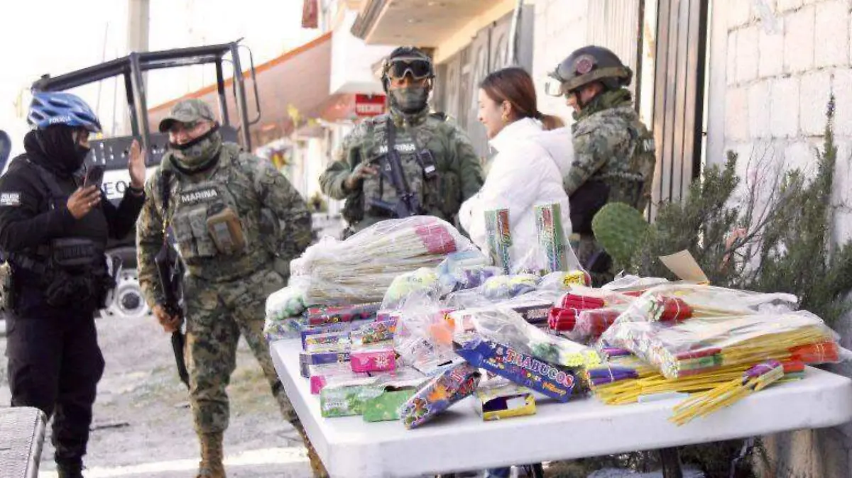 Aseguran en Apizaco pirotecnia clandestina 3