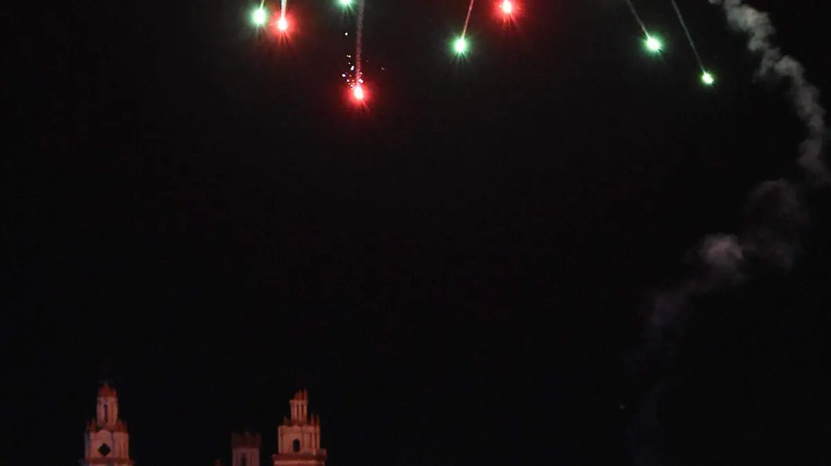 FUEGOS ARTIFICIALES 3