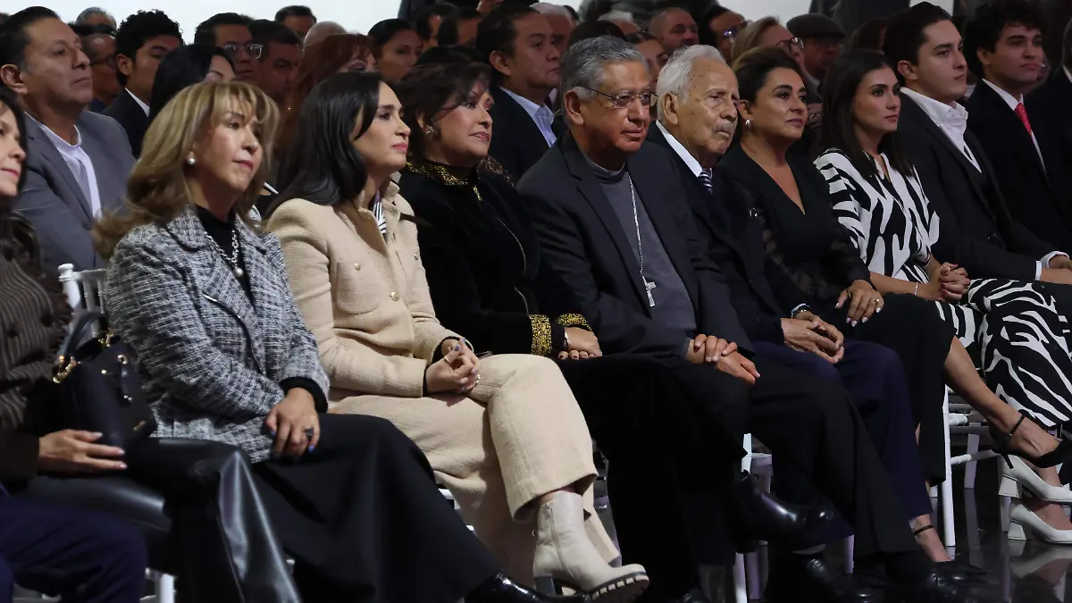 Libro Joaquín Cisneros 2