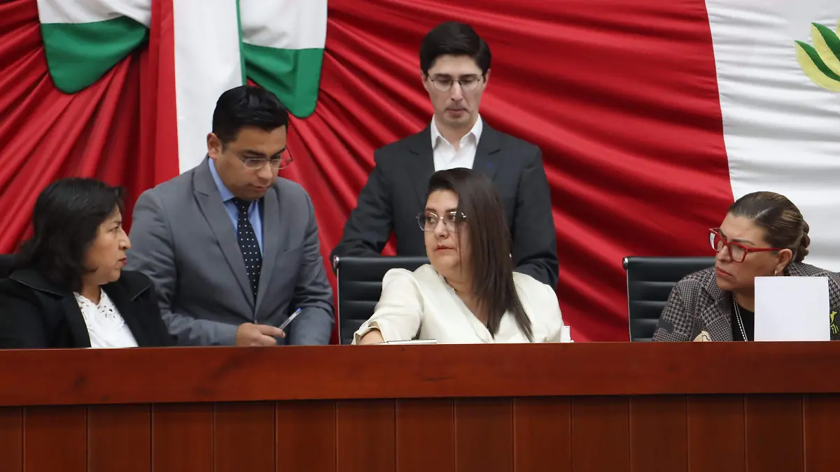 COMISIÓN PERMANENTE (2)