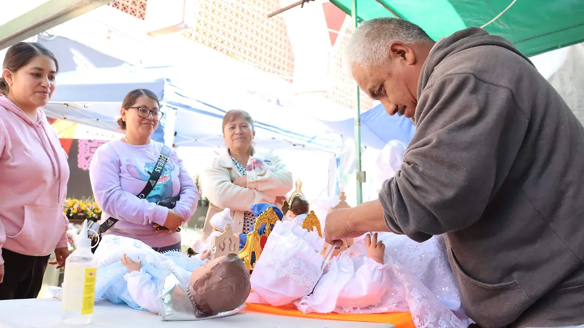 VESTIDOS NIÑO DIOS 1