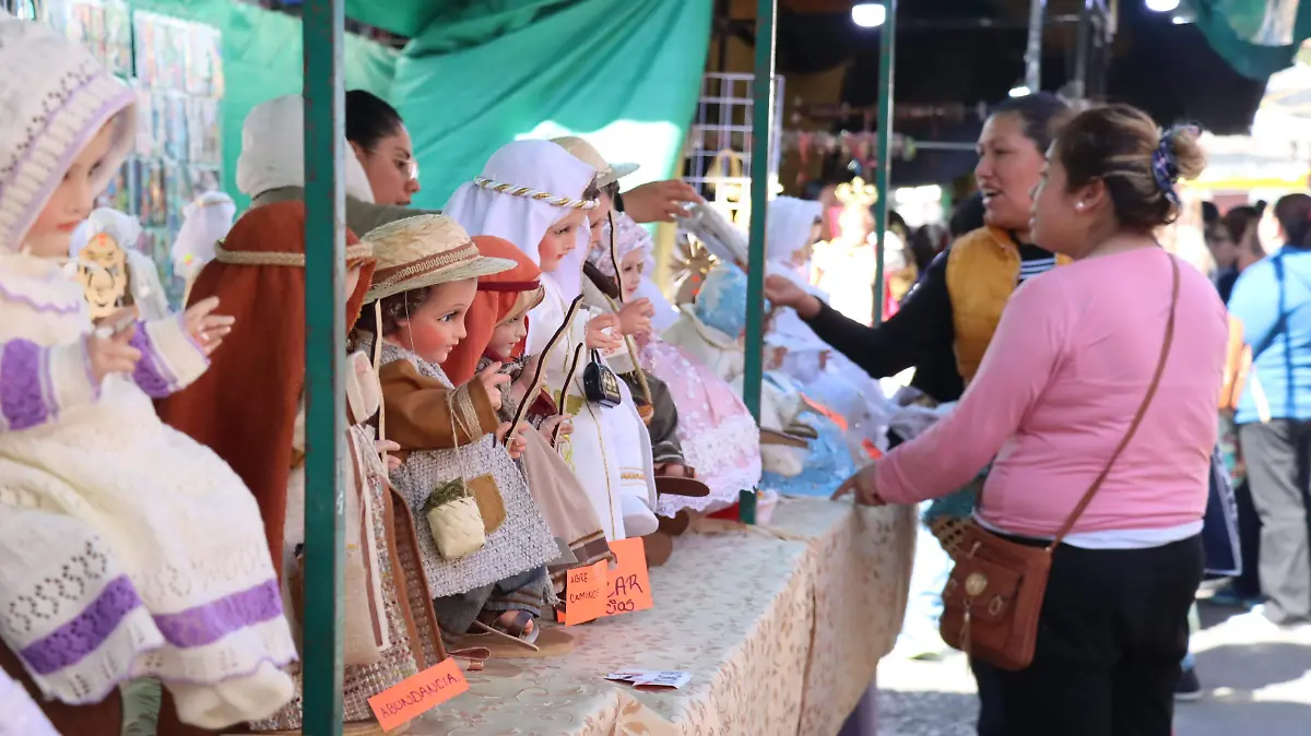 VESTIDOS NIÑO DIOS 2