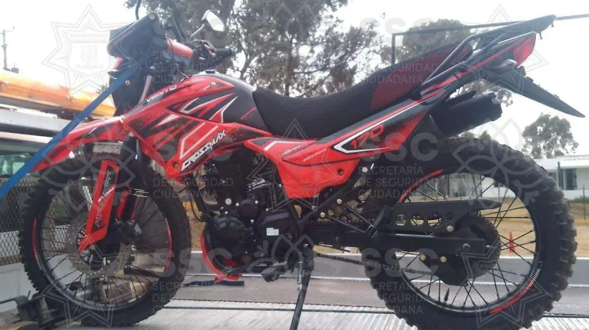 Detienen a individuo por presunto narcomenudeo (3)