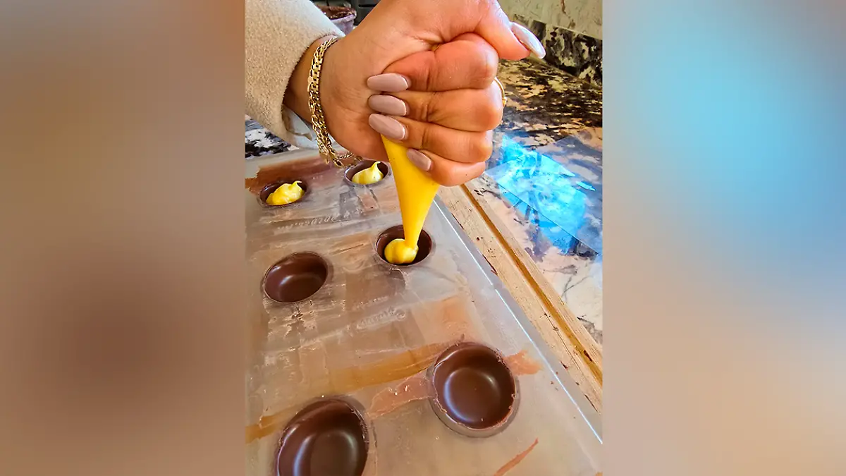 Luna de cacao (4) 4.