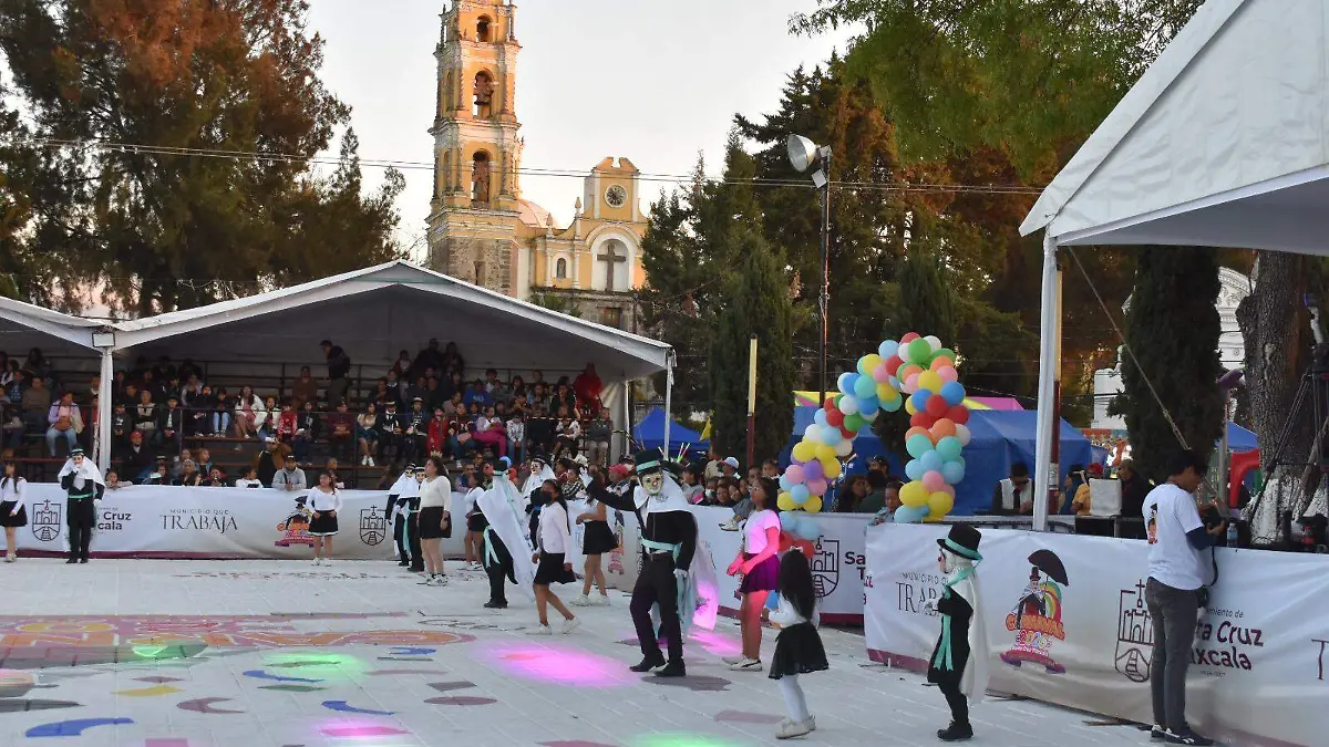Carnaval baila su historia (1)