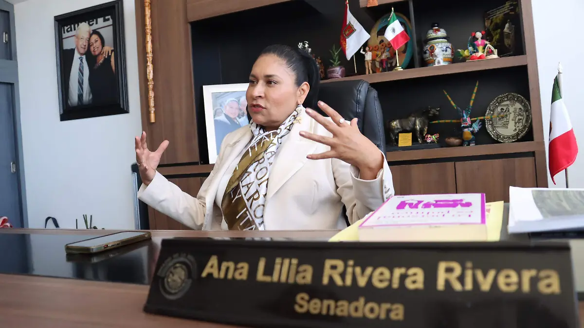 ANA LILIA RIVERA (5)