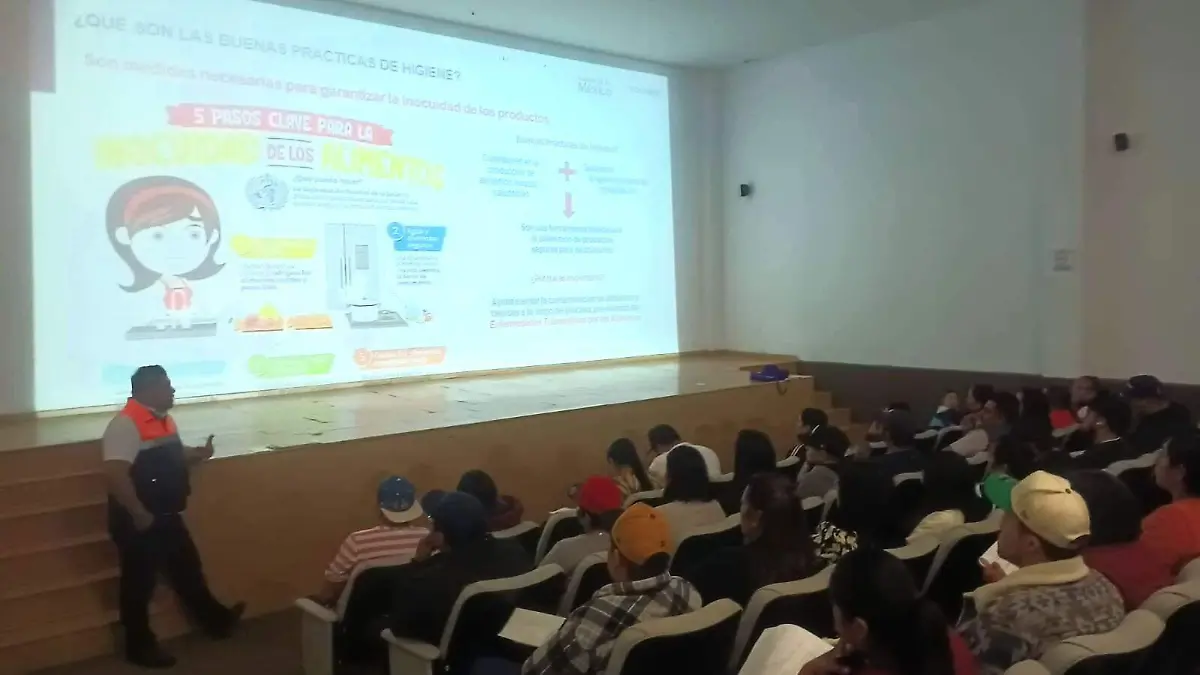 Coeprist capacita a manejadores de alimentos (1)