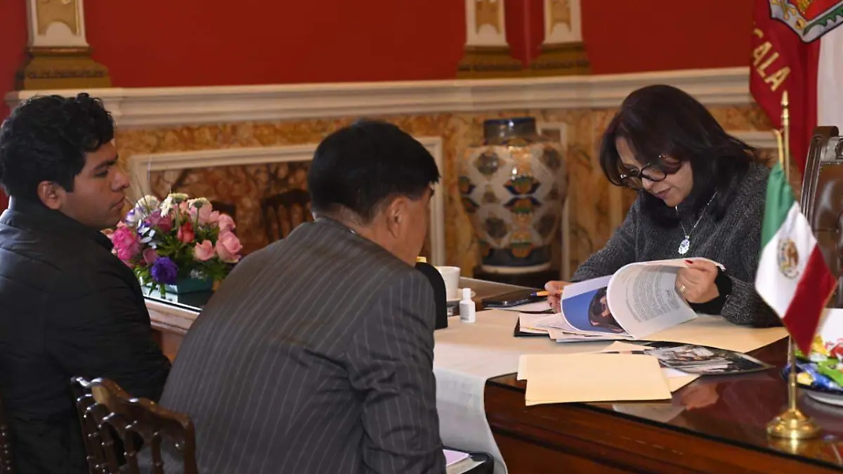 Servir con honestidad es la mejor forma de rendir tributo a nuestra tierra (4)