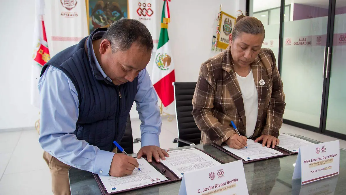 Apizaco formaliza comodato con FGJE (2)