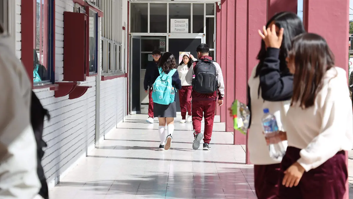 ENTORNOS ESCOLARES (2)